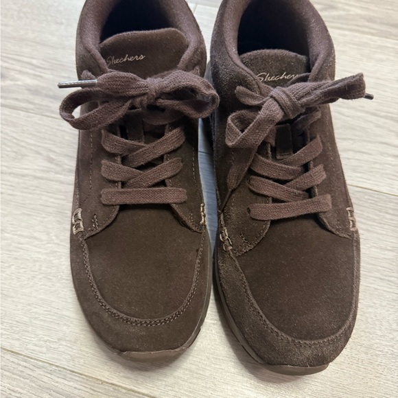 Skechers Shoes - Skechers Archie Air-Cooled leather upper chocolate boots size 7.5
